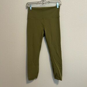 Lululemon Wunder Train crop 23